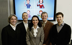  Avatar für eine gute Sache: Behindertenanwalt Erwin Buchinger, Georg Tschare, SignTime, Tatjana Oppitz und Helmut Ludwar, IBM, sowie Florian Gravogl, Verein der Wiener Gehörlosen.